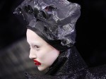 Alexander McQueen: black head piece