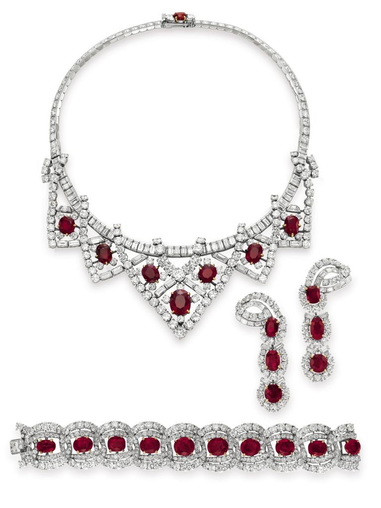 Beautiful jewellery set consisting of ruby and diamond necklace, earrings and bracelet