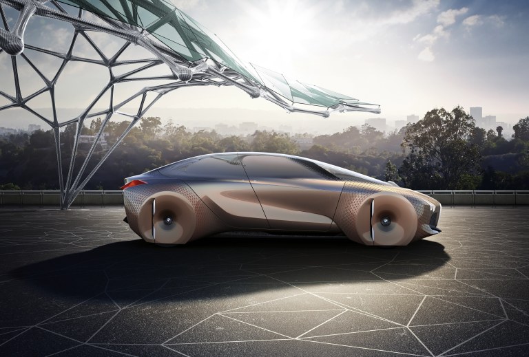 haute-today-bmw-vision-next-100-side