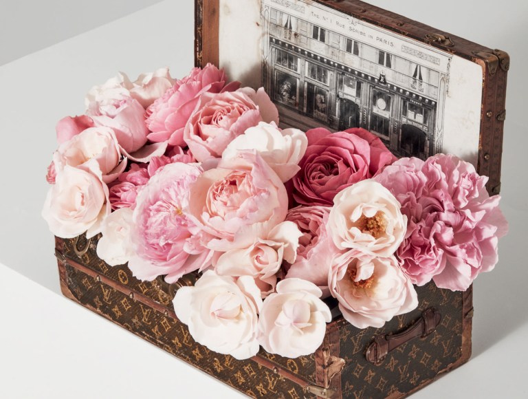 Haute-Today-Louis-Vuitton-Roses-Vintage-Suitcase