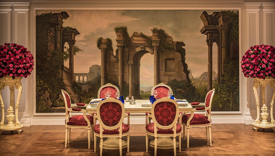 Palazzo Versace meeting room and dining table