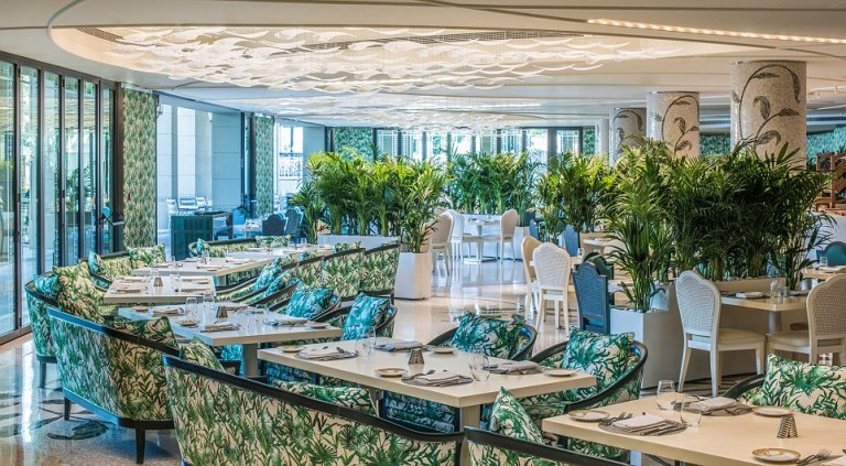 Haute-Today-Palazzo-Versace-Dubai-Restaurant