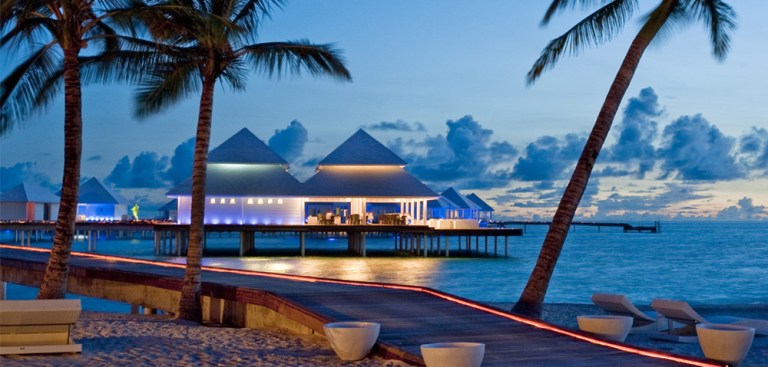 diamonds-thudufushi-maldives-6