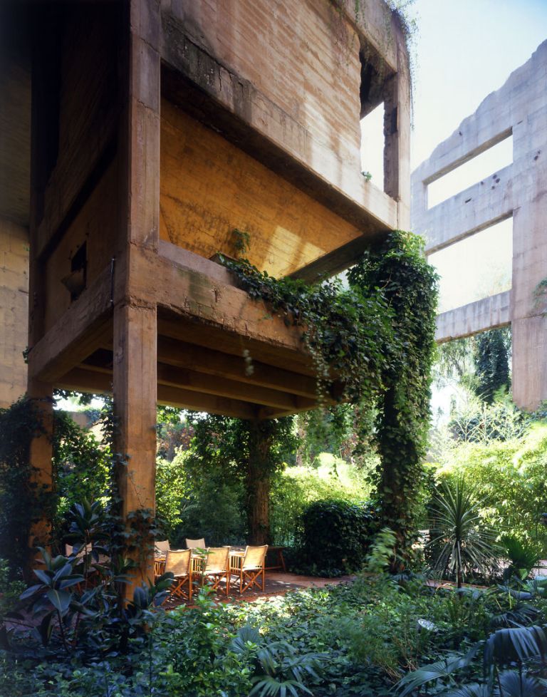 haute-today-la-fabrica-ricardo-bofill-12