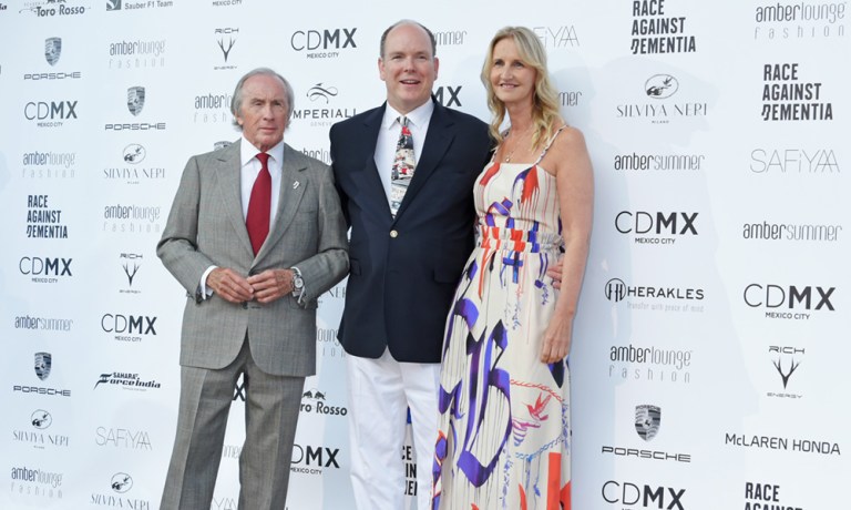 SIR-JACKIE-STEWART---HSH-PRINCE-ALBERT-II-OF-MONACO---SONIA-IRVINE--AMBER_LOUNGE_FASHION_MONACO071