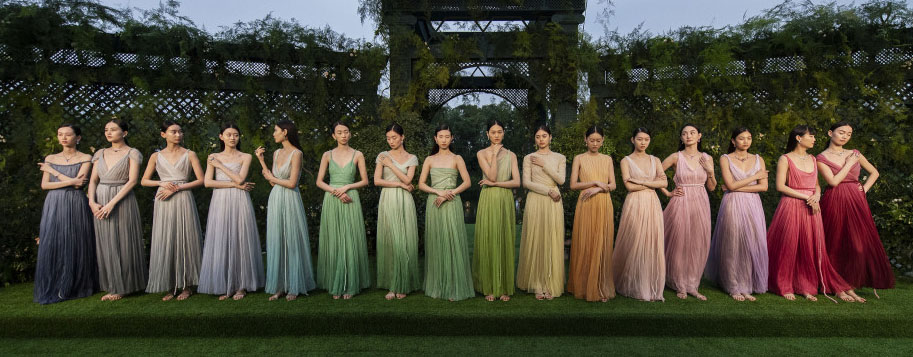Dior presented 16 new couture looks at the launch in Shanghai 