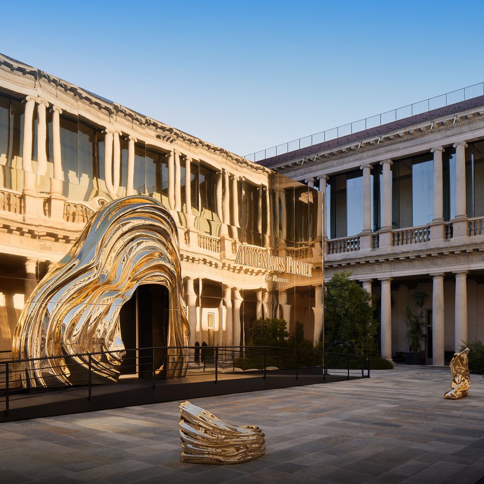 Haute-Today-Audemar-Piguet-Gold-Building-Exhibition-Milan