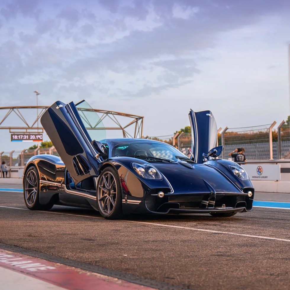 Pagani-Monaco-Luxury-Paul-Ricard-Circuit-Le-Castellet