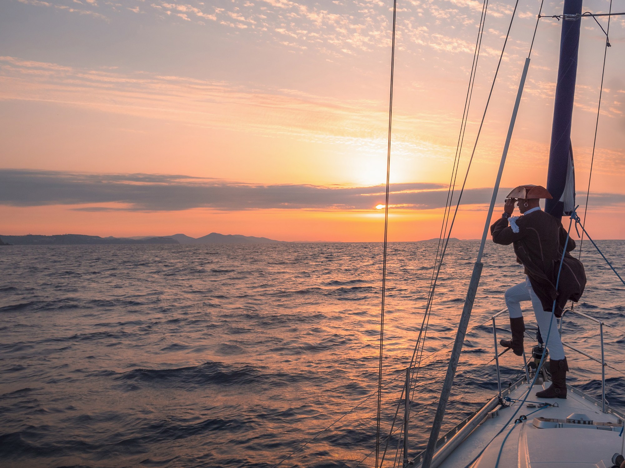 pirate-blanc-monaco-voile-blanche