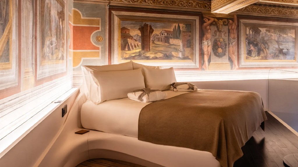 Renaissance design bedroom