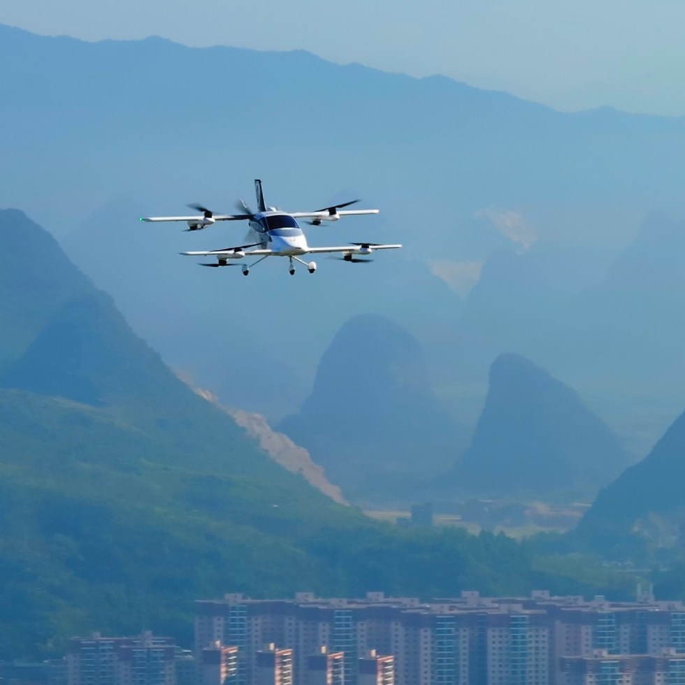 ehang chinese innovation pilotless flying defines the future of mobility
