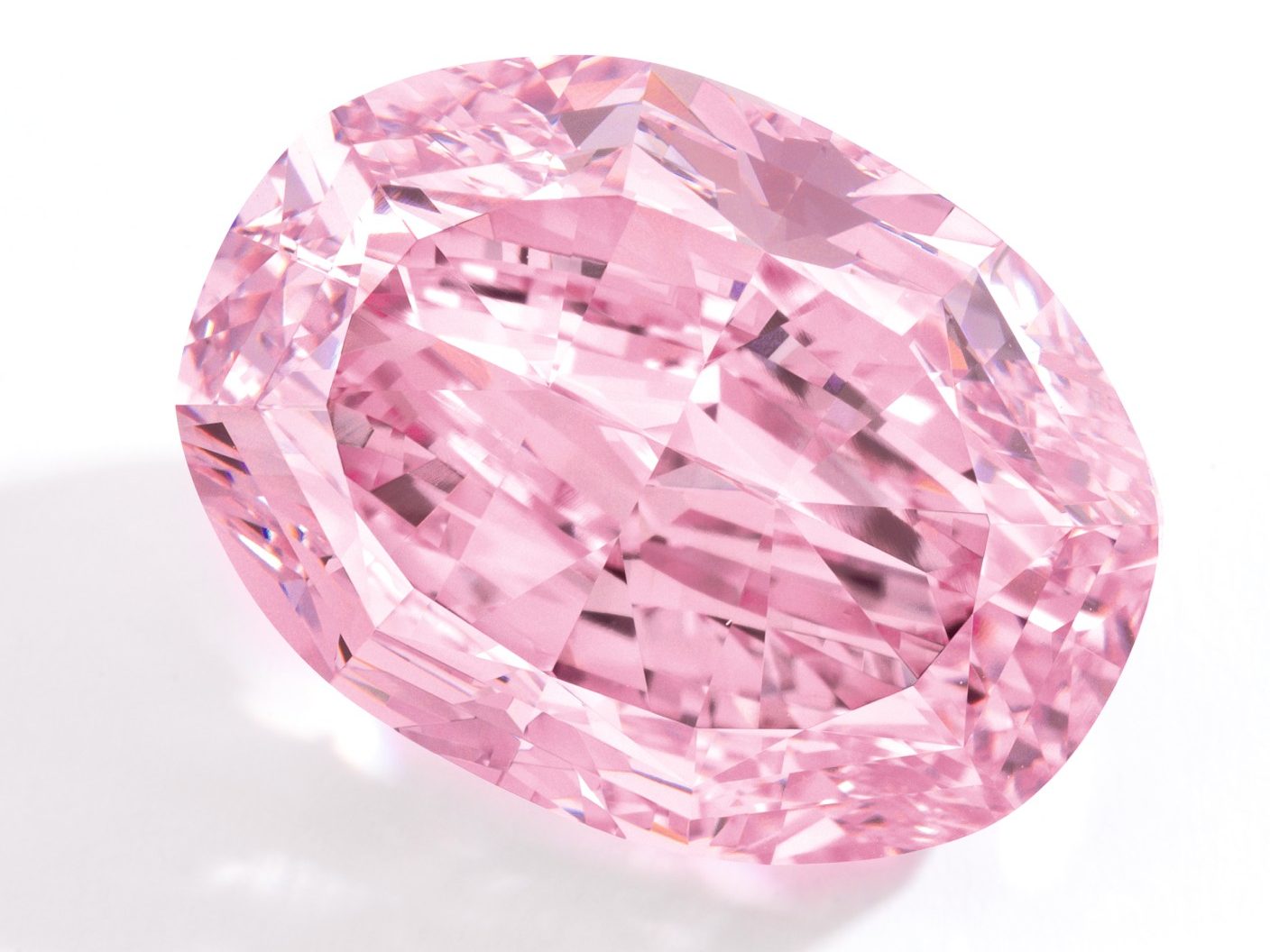 stunning pink diamond 