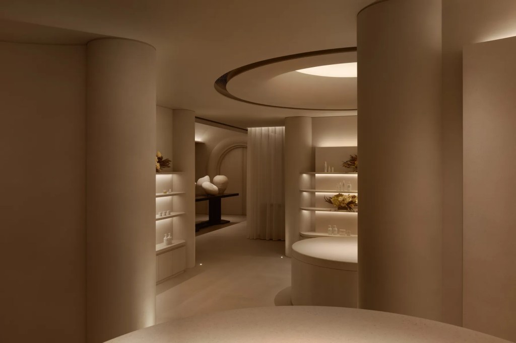 capella taipei lobby entrance