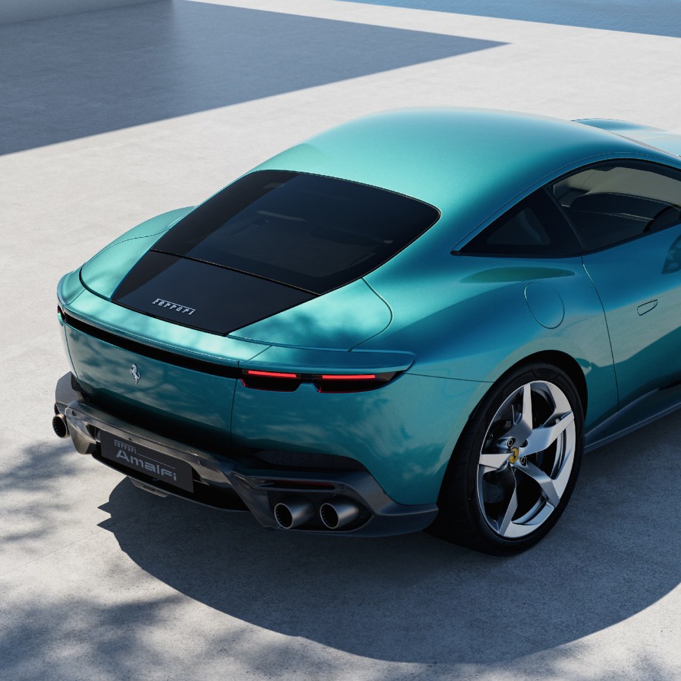 Ferrari Amalfi Spider blue supercar haute today