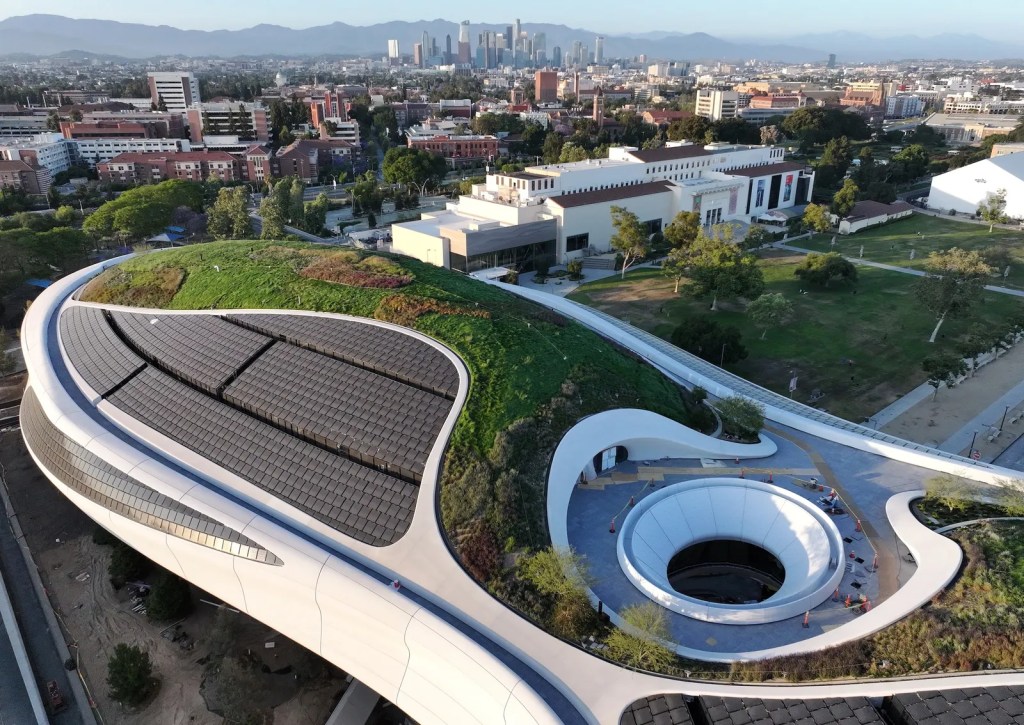 Lucas Museum futuristic design of the rooftop