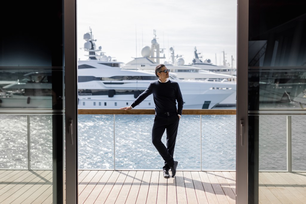 contact yacht club in the south france