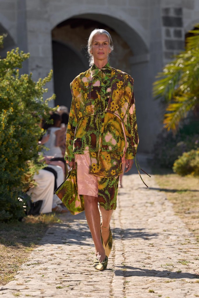 Alémais mature female model wears summery outfit in peach and green