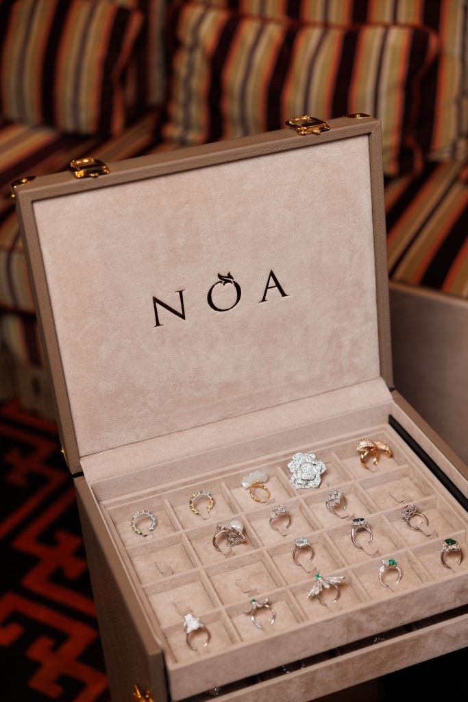 NOA gold and diamond rings collection