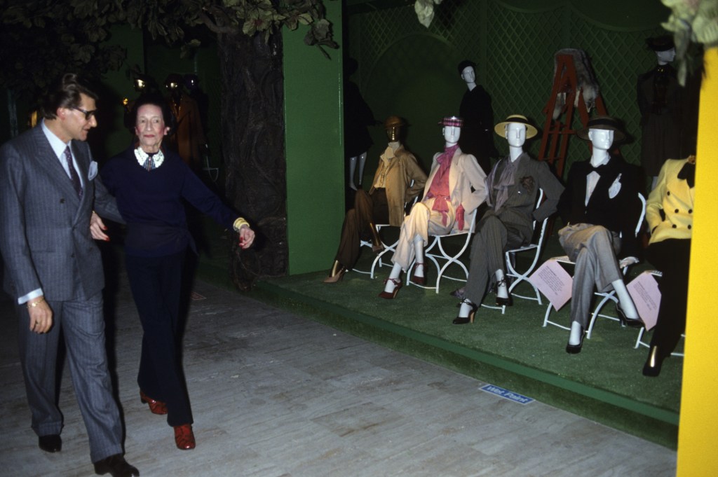 yves saint laurent with the editor of vogue diana vreeland at met gala nyc