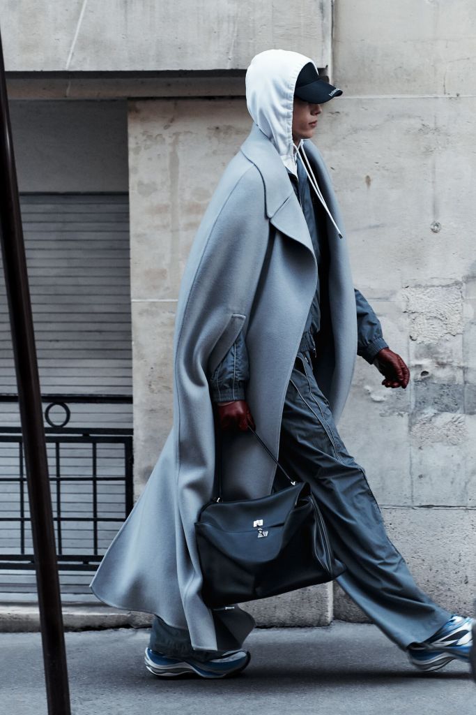 balenciaga oversized grey outfit