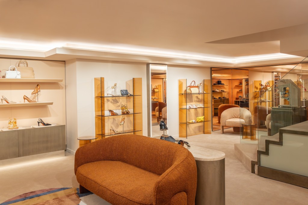 Santoni Monte-Carlo store interior
